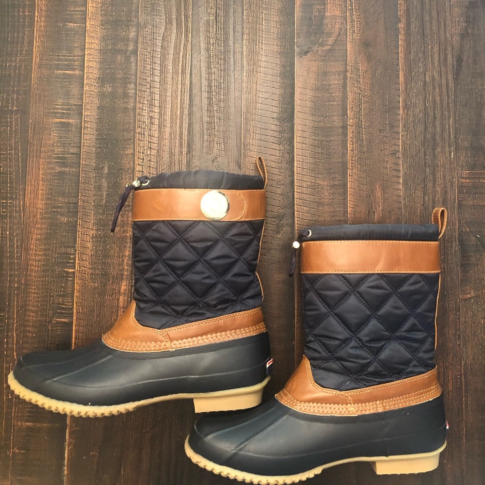 Tommy Hilfiger - Sz 10 Duck Boots.